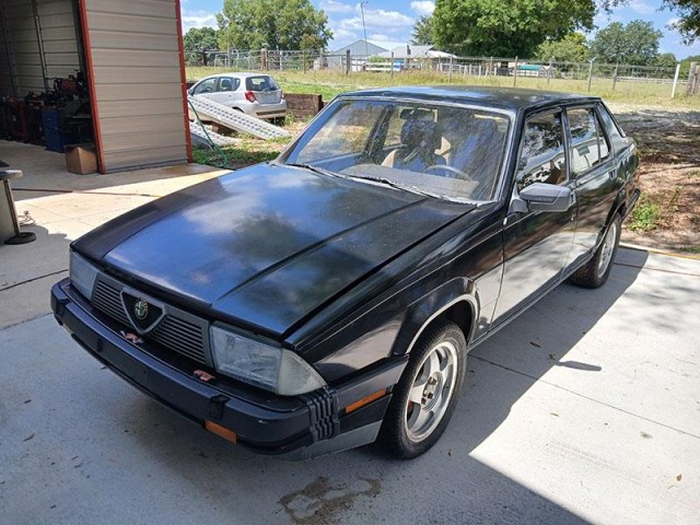 BUY ALFA ROMEO MILANO 1987 SILVER, Local Autos Online LLC